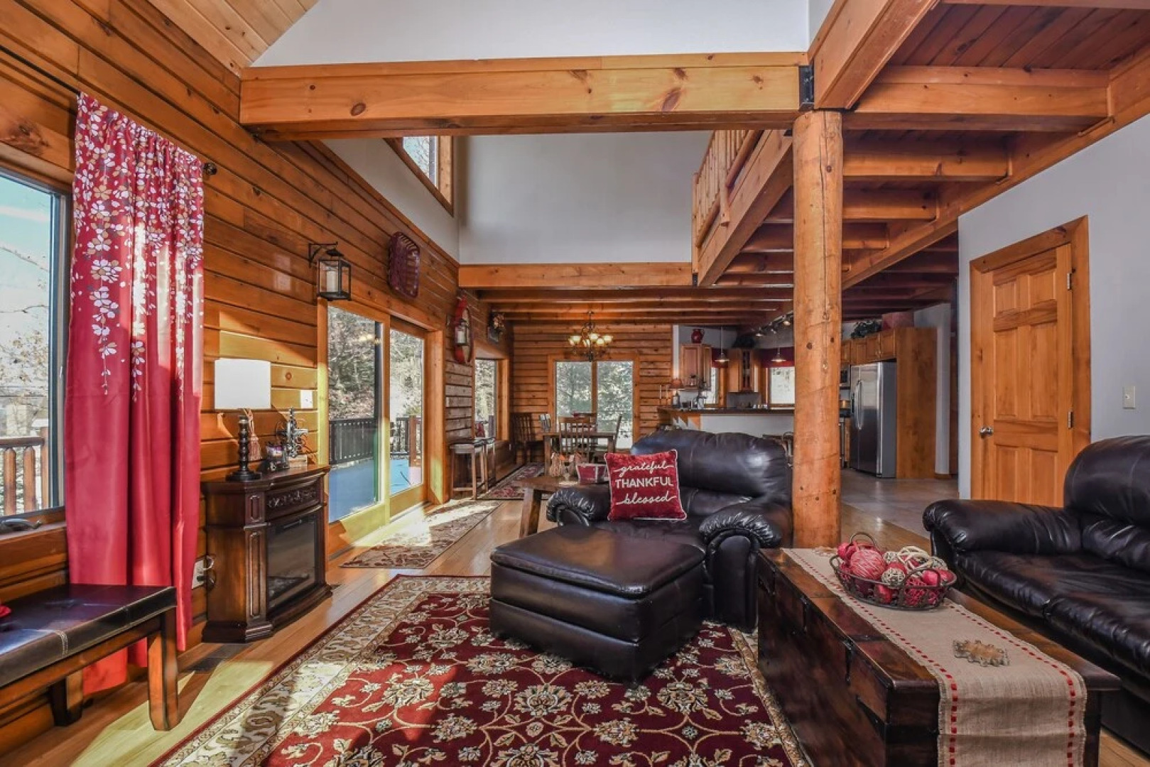 Pinnacle Retreat 5 Bedroom House