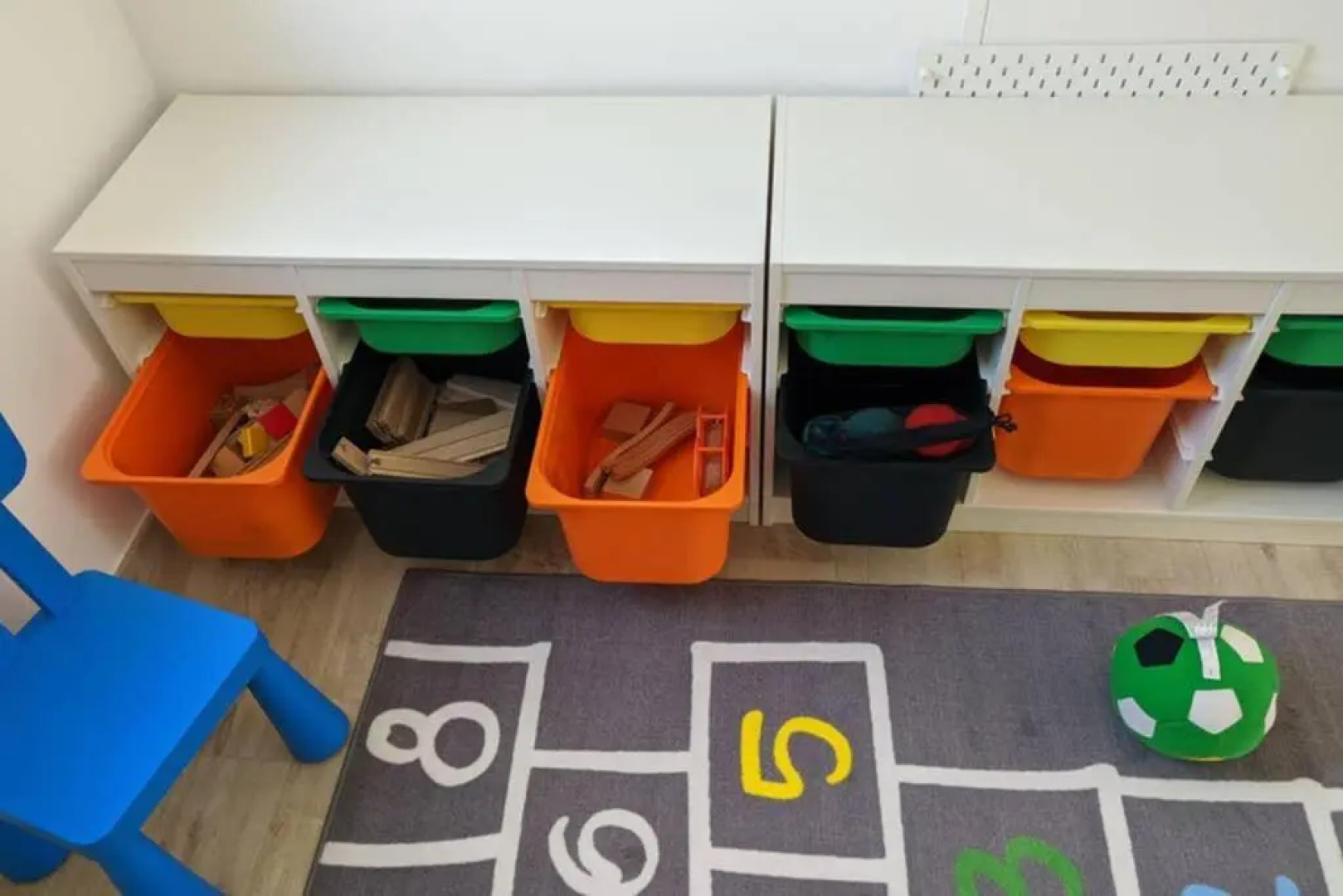 6 bedrooms house with furnished garden and wifi at Corfinio