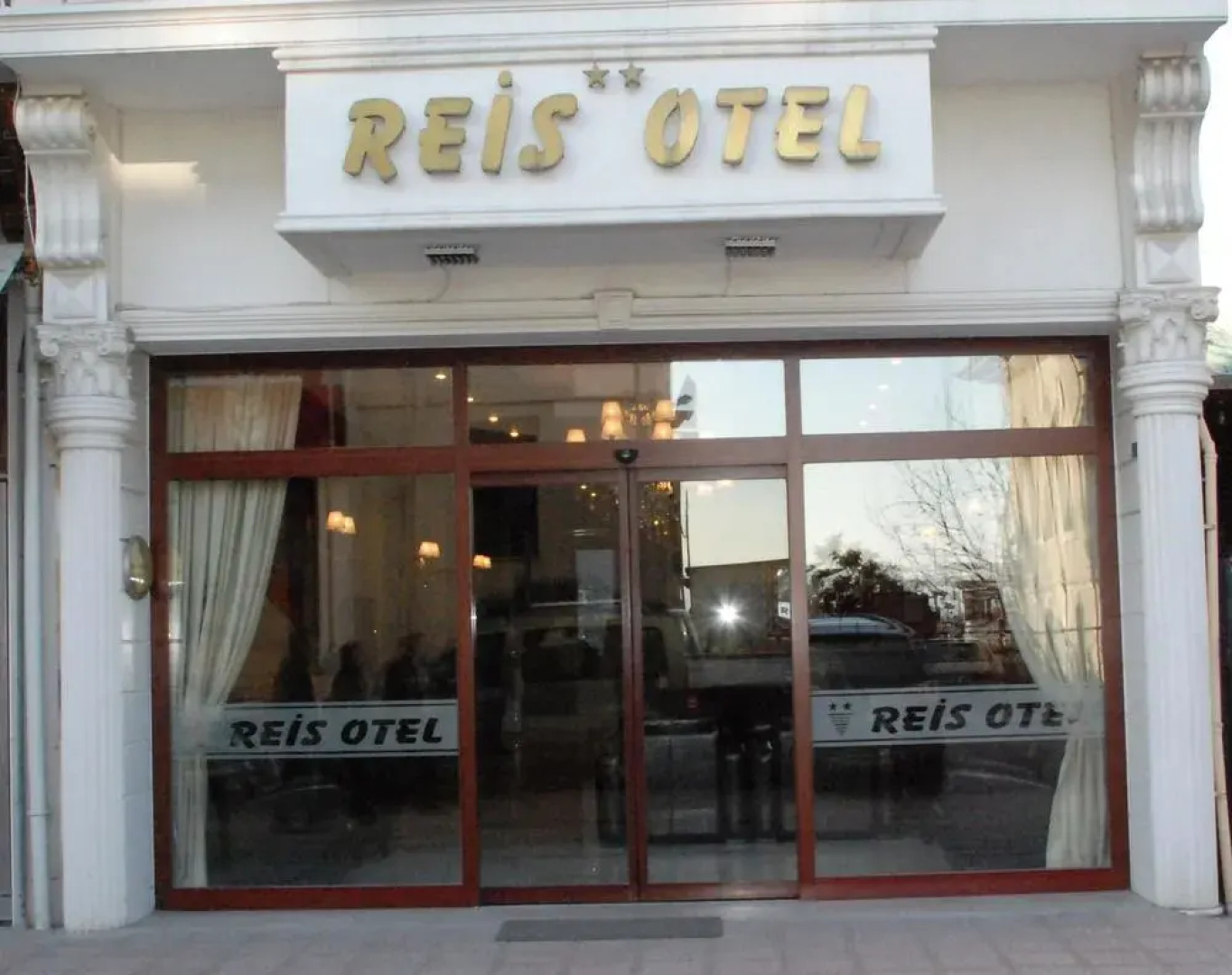 Reis Hotel