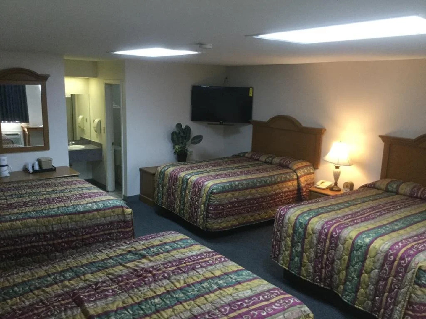 Brush Country Inn And Suites