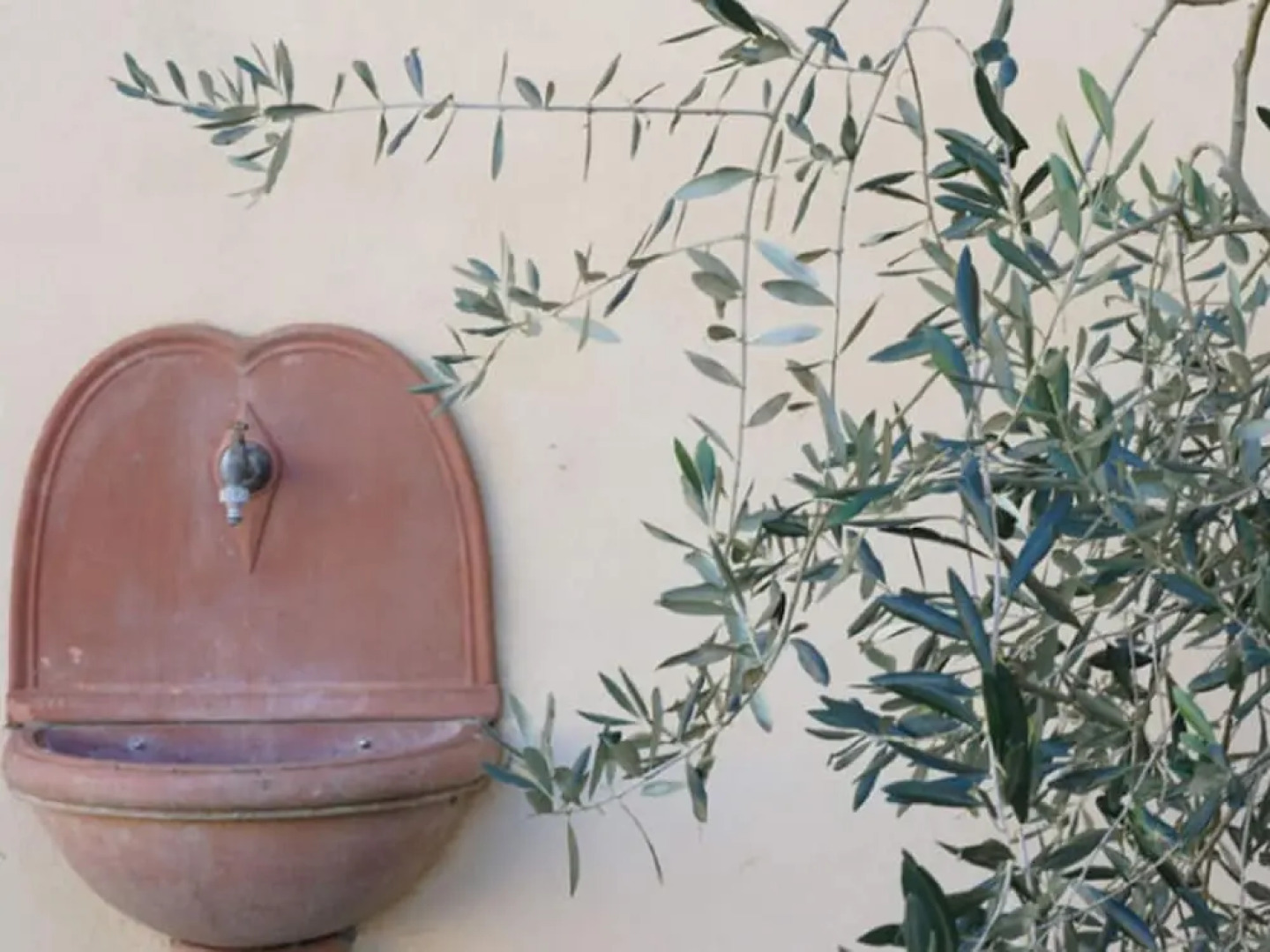 Apartment in Tuscany With Stunning Hilltop Views