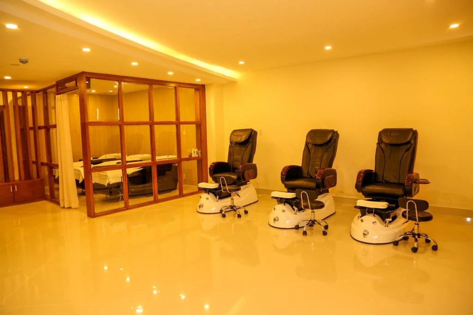 Thuy Hoang Nguyen Hotel Resort & Spa