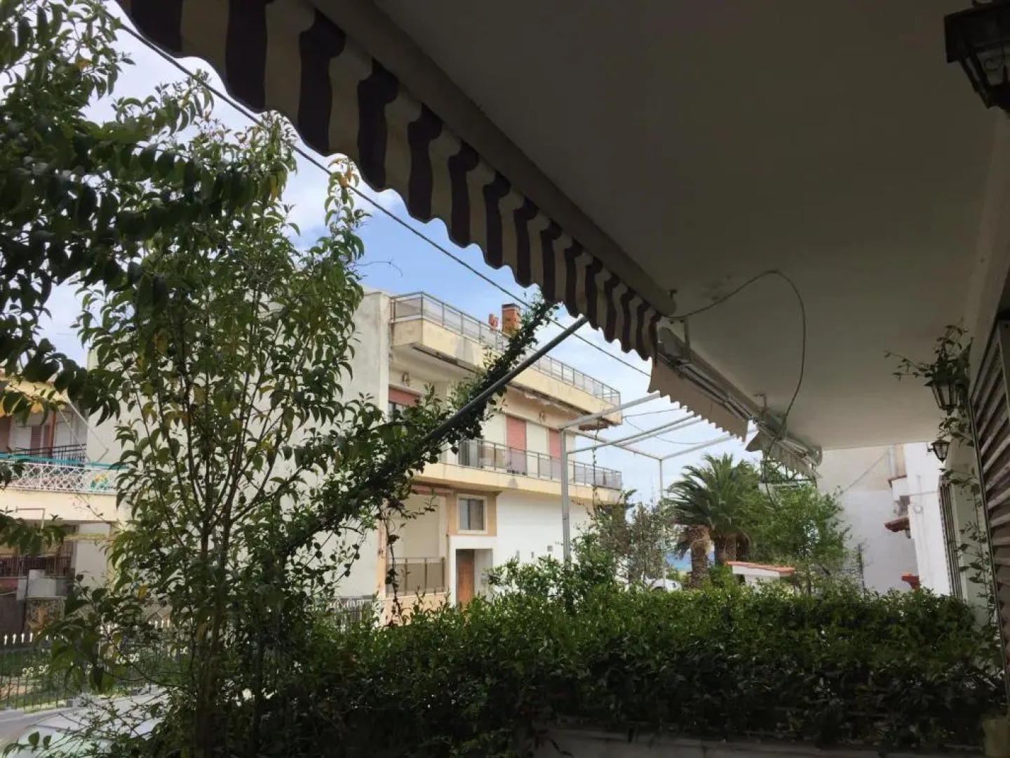 50 Steps From The Sea