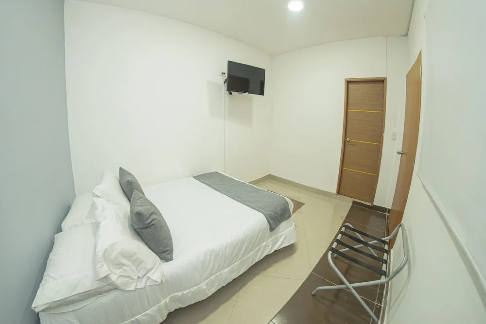 Llanogrande Airport by Bernalo Hotels