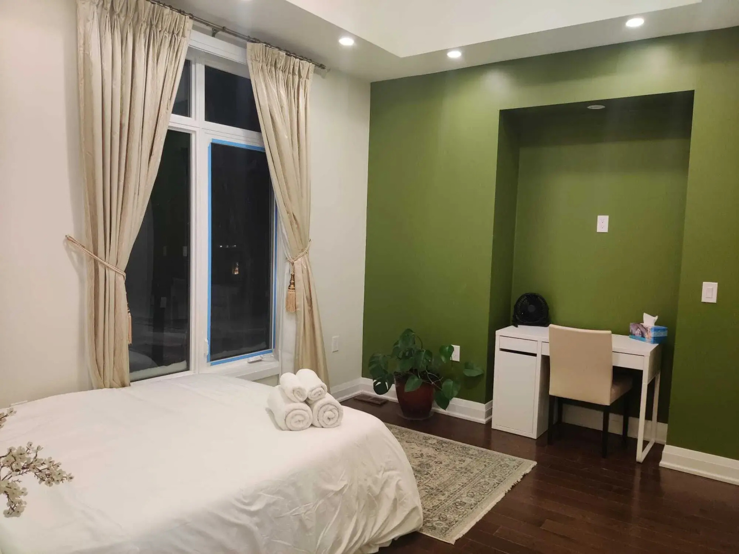 Luxurious Rooms in Pickering