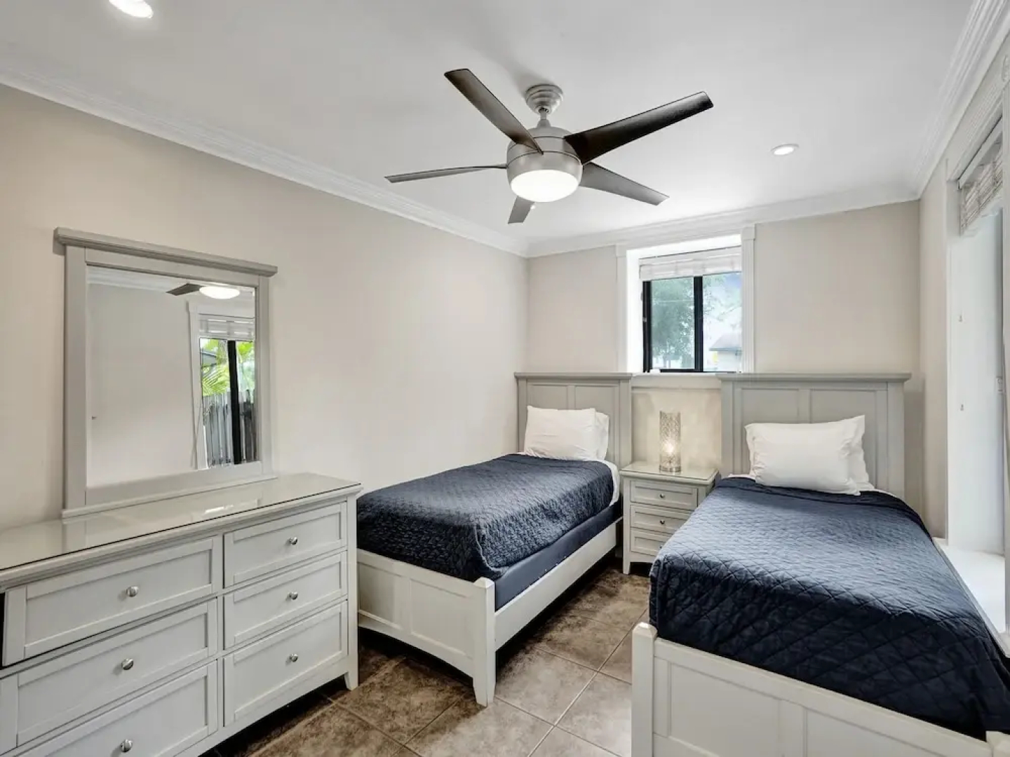 Vidal Manor 4BR Oasis w Pool Cabana- Wilton Dr
