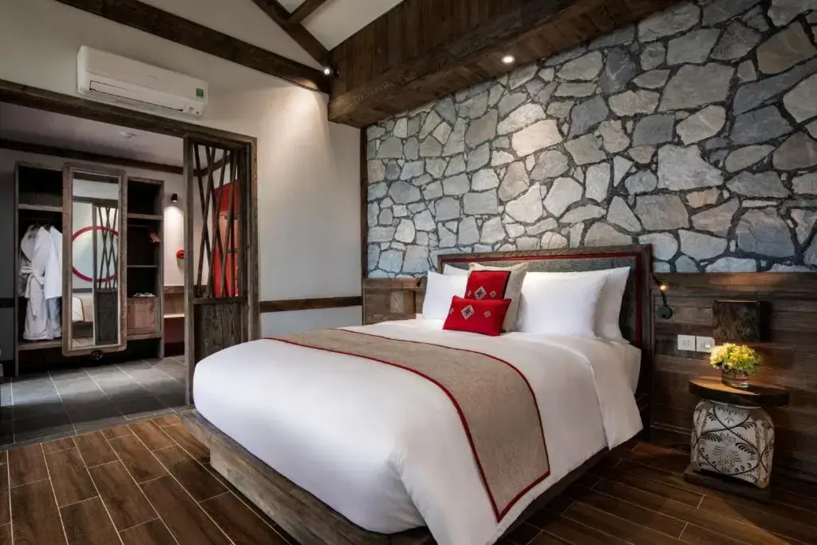 Sapa CatCat Hills Resort