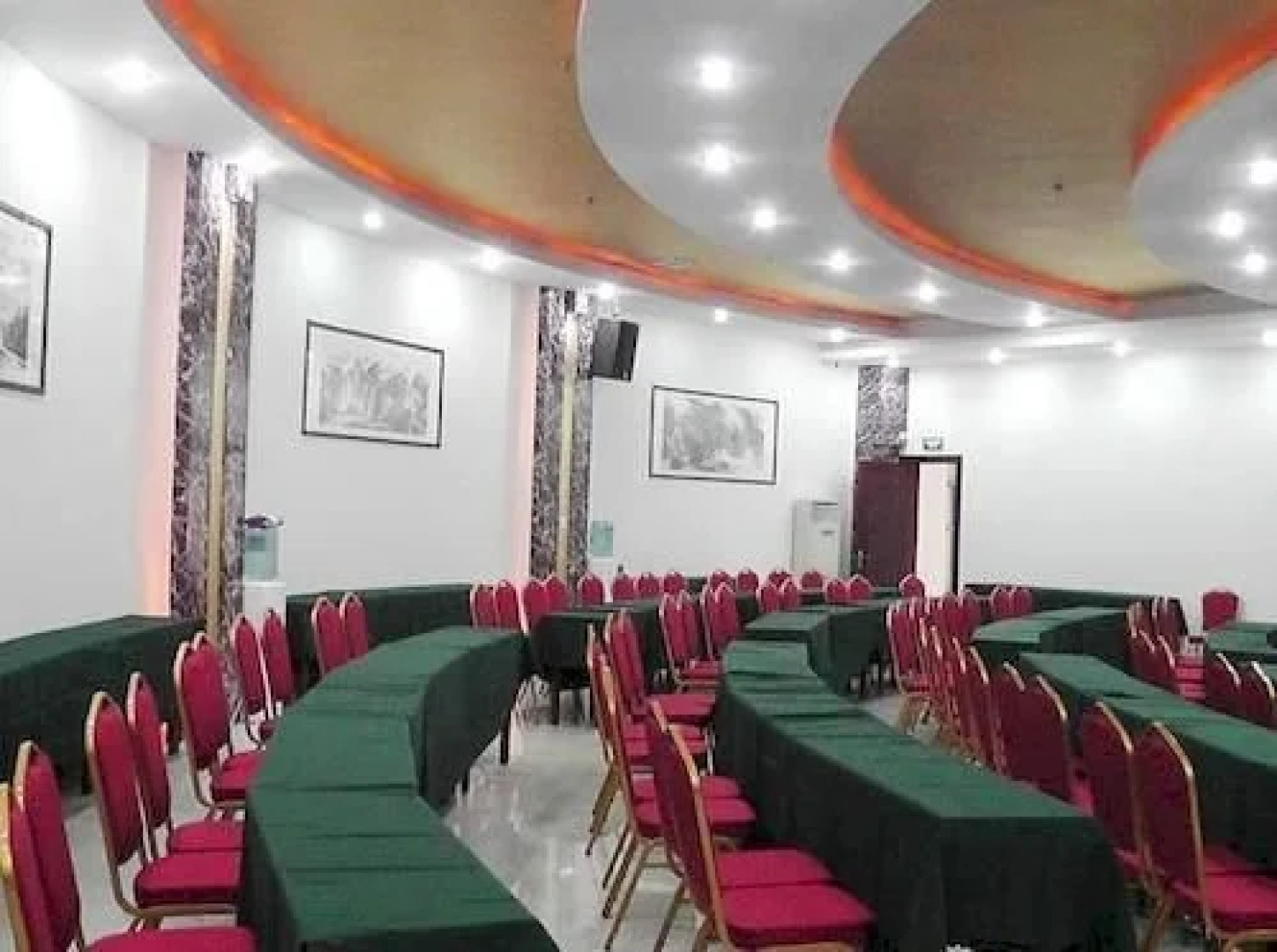 Binzhou Century Star Business Hotel