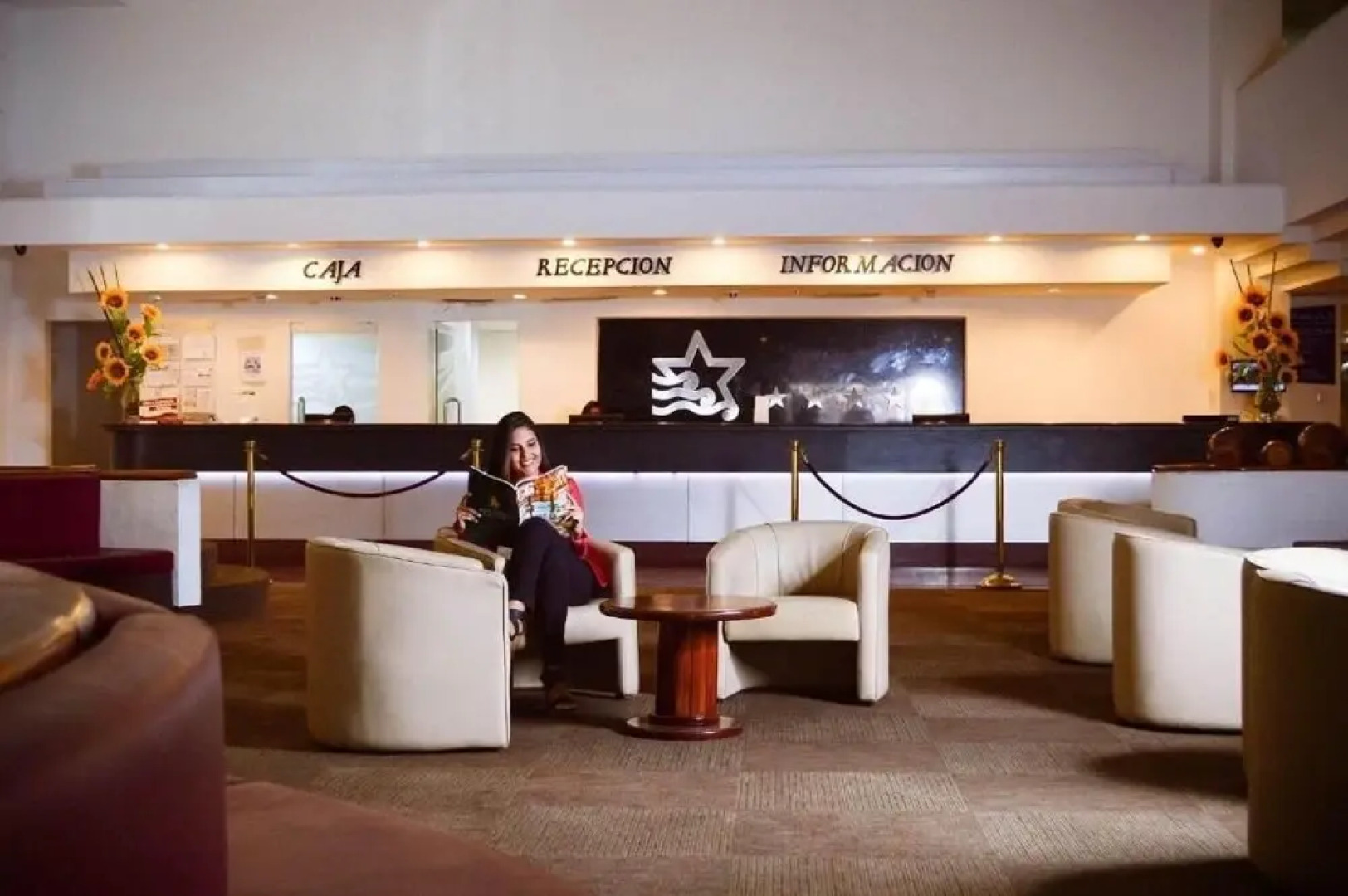 Hotel Cristina Suites