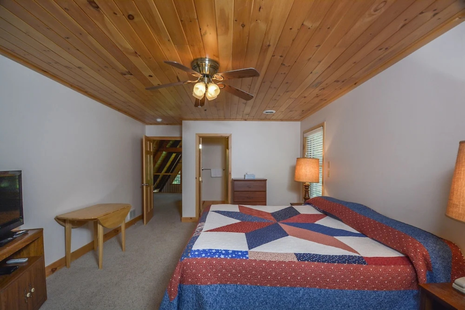 Lakeview Cottage 3 Bedroom House