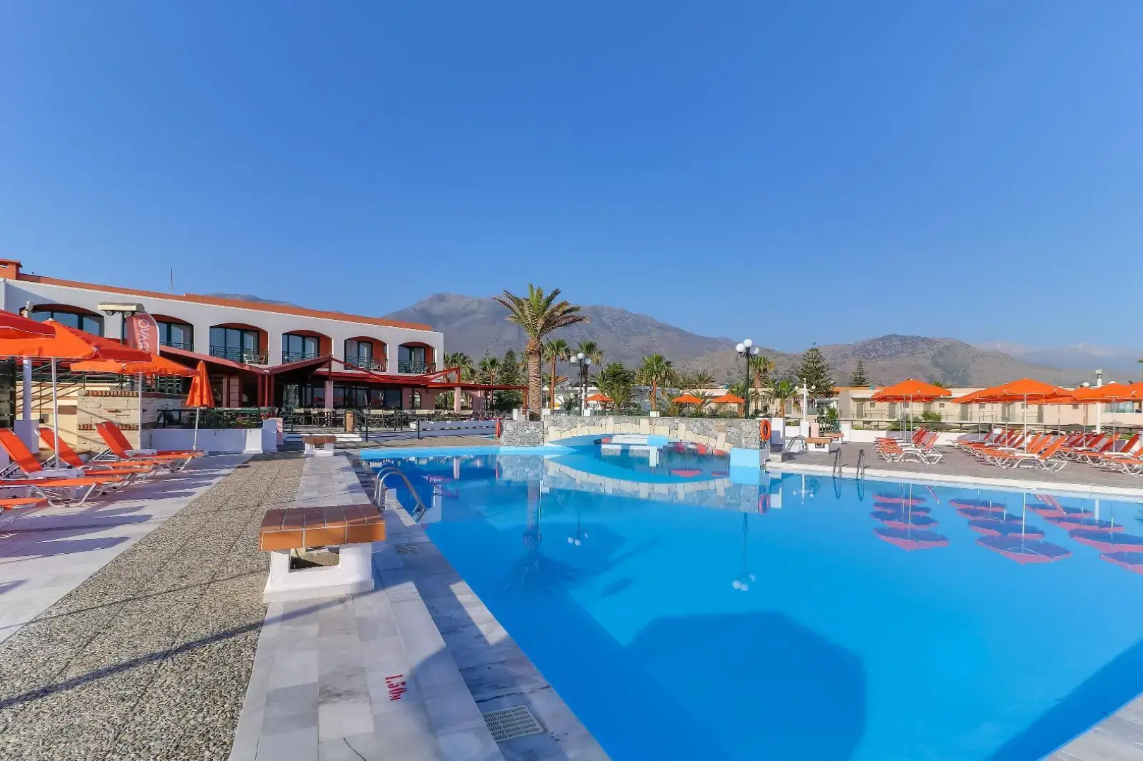 Kournas Village Beach Hotel