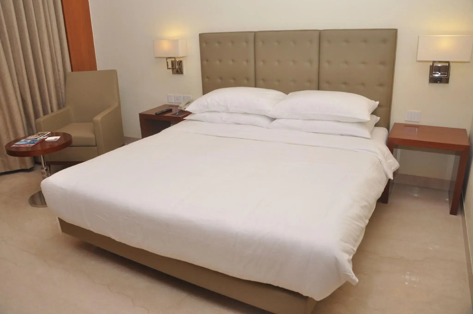 The Hans Hotel New Delhi