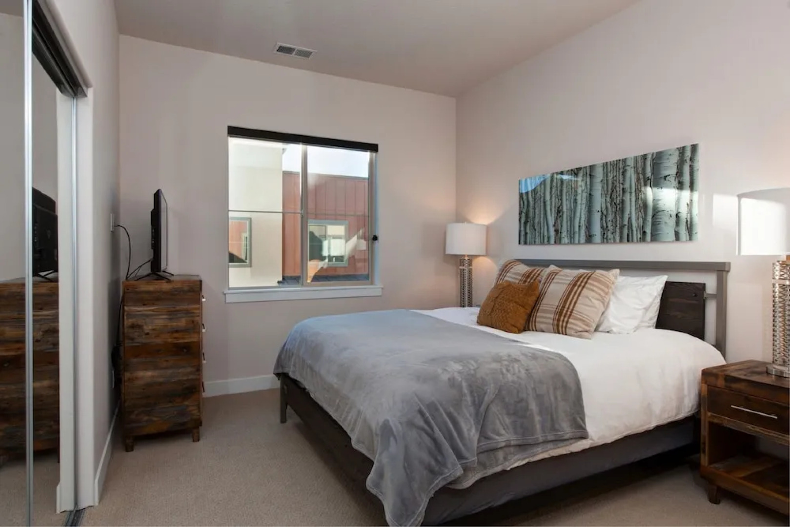 Mountain-View Newpark Terrace Condo by RedAwning