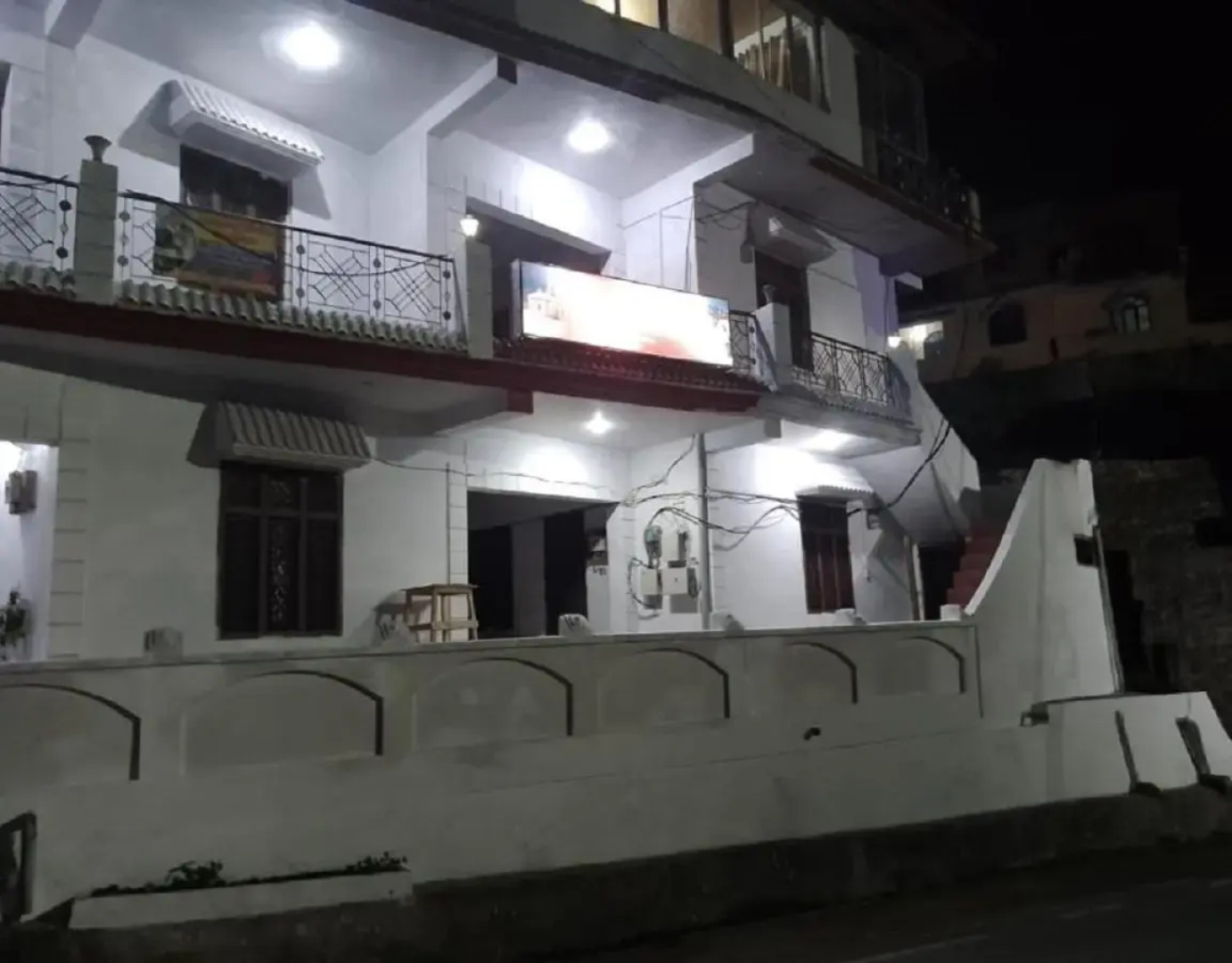 Ashish Bed & Breakfast by StayApart