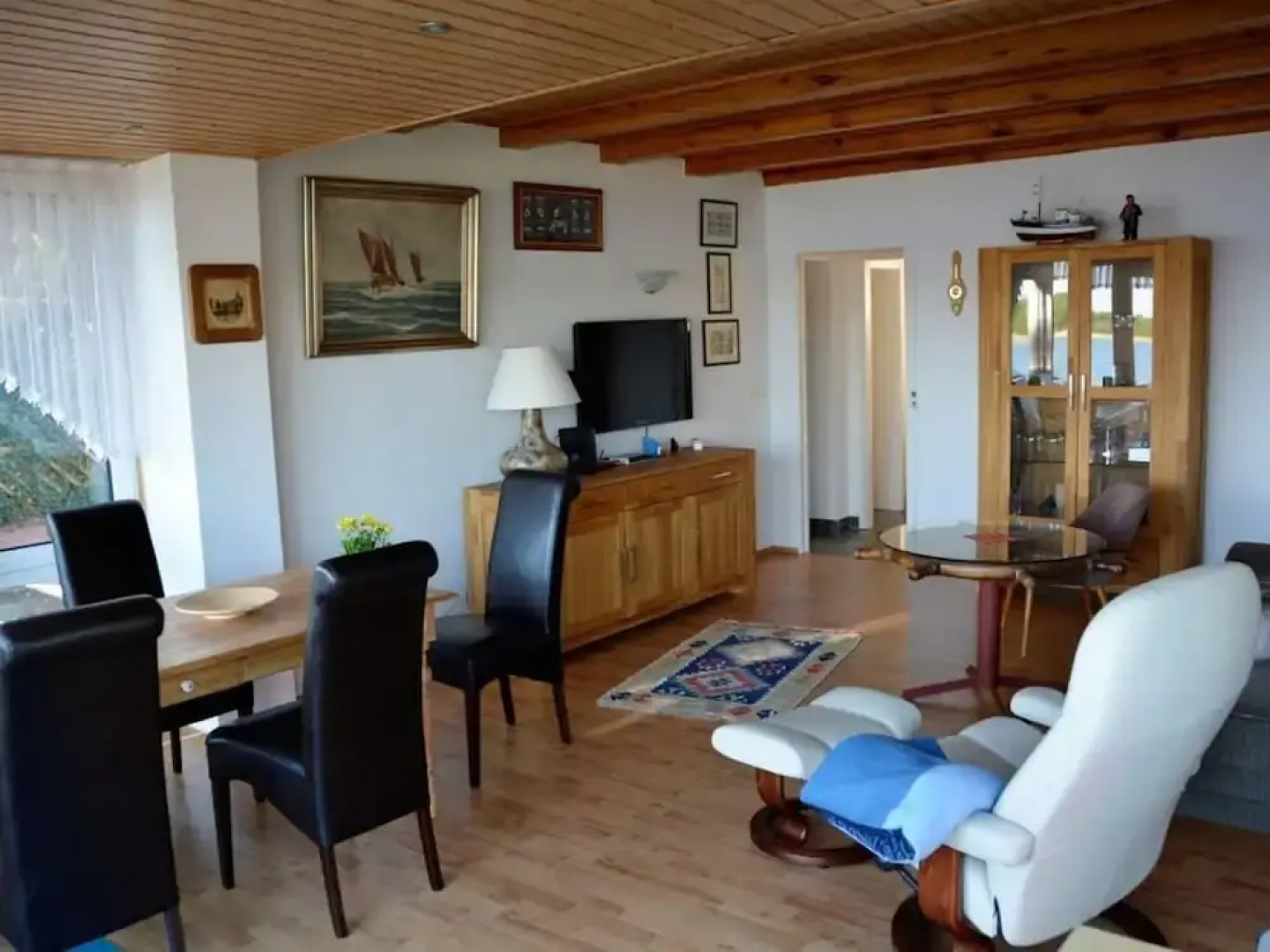 Holiday House House by the Lake