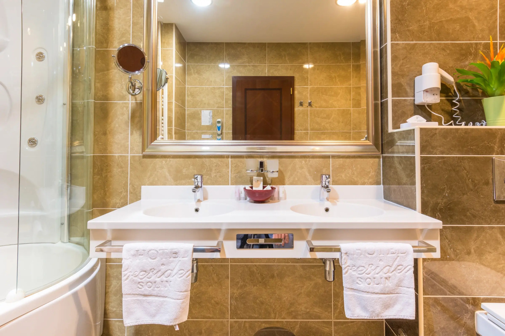 Hotel President Solin