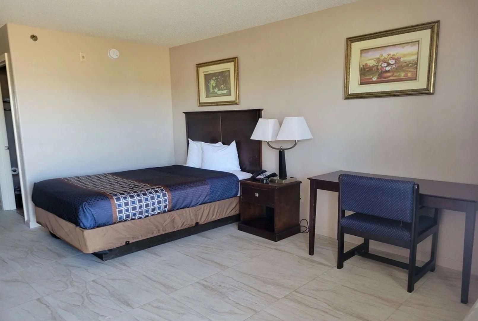 Carom Inn A Travelodge By Wyndham Denham Springs