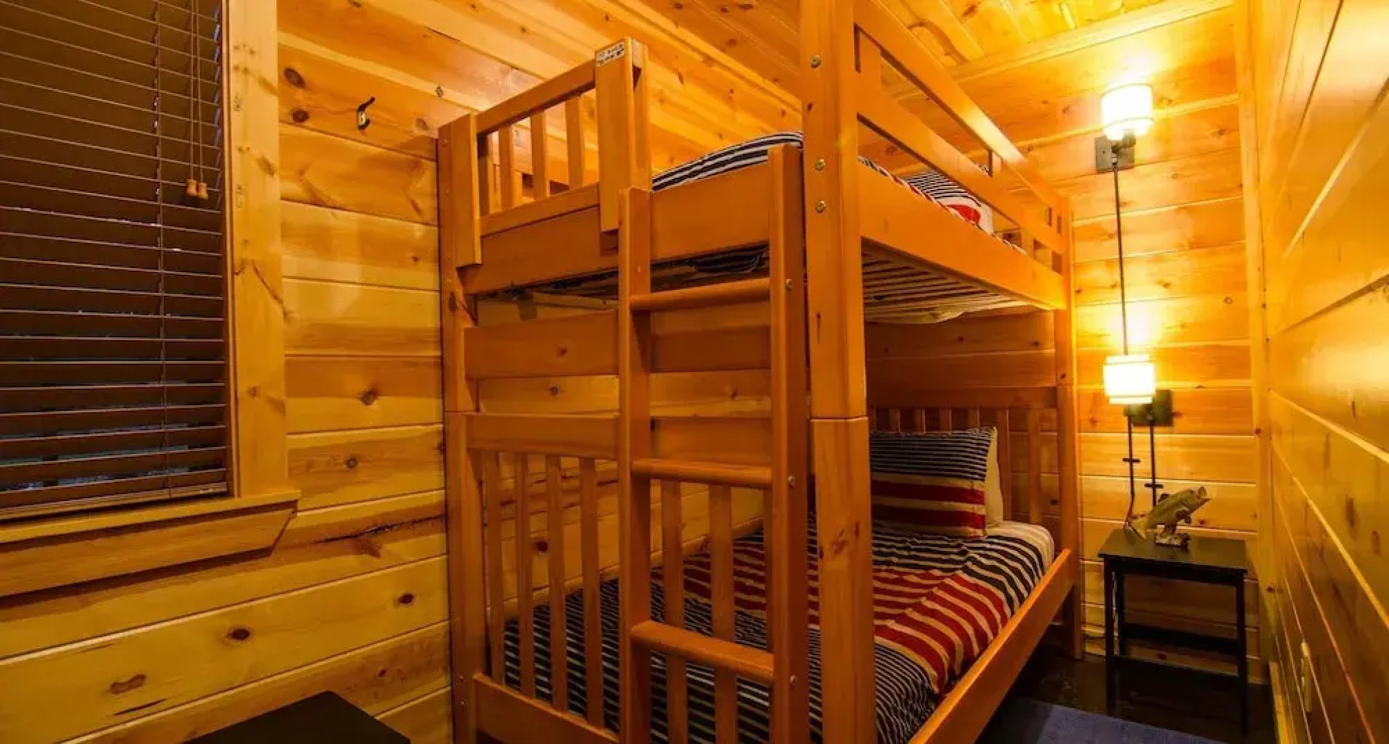 Shine on Harvest Moon With Private Grill and Hot Tub by Redawning