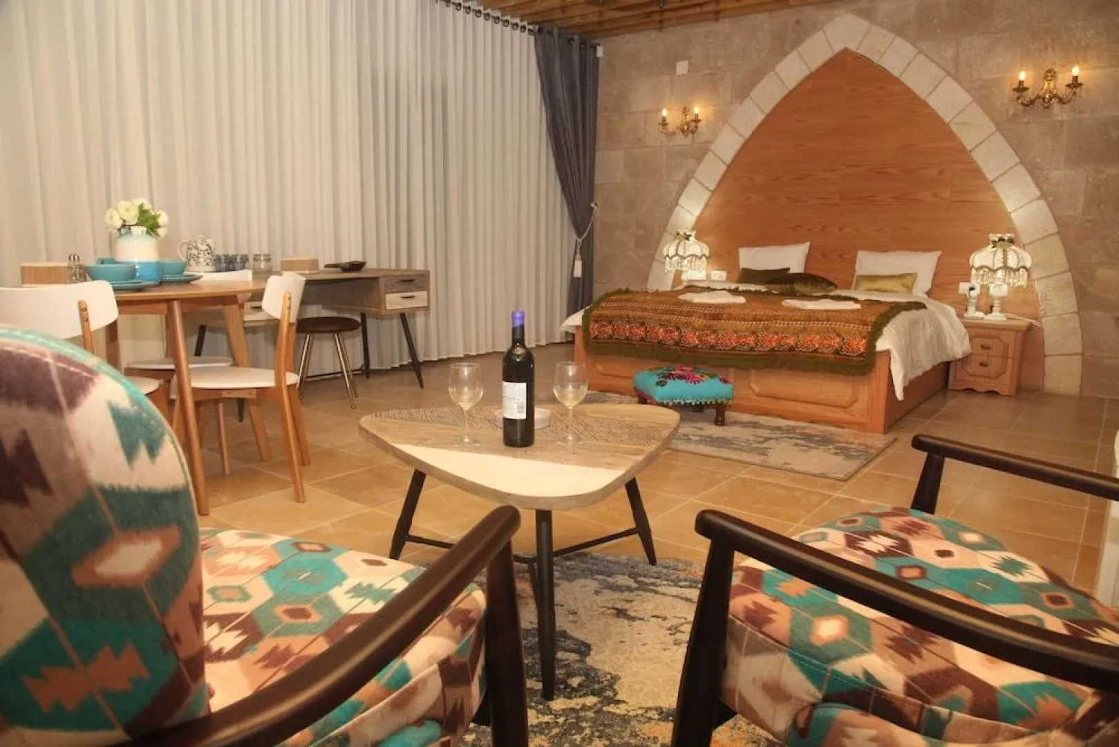 Zarqa Luxury Suites - Couples Only