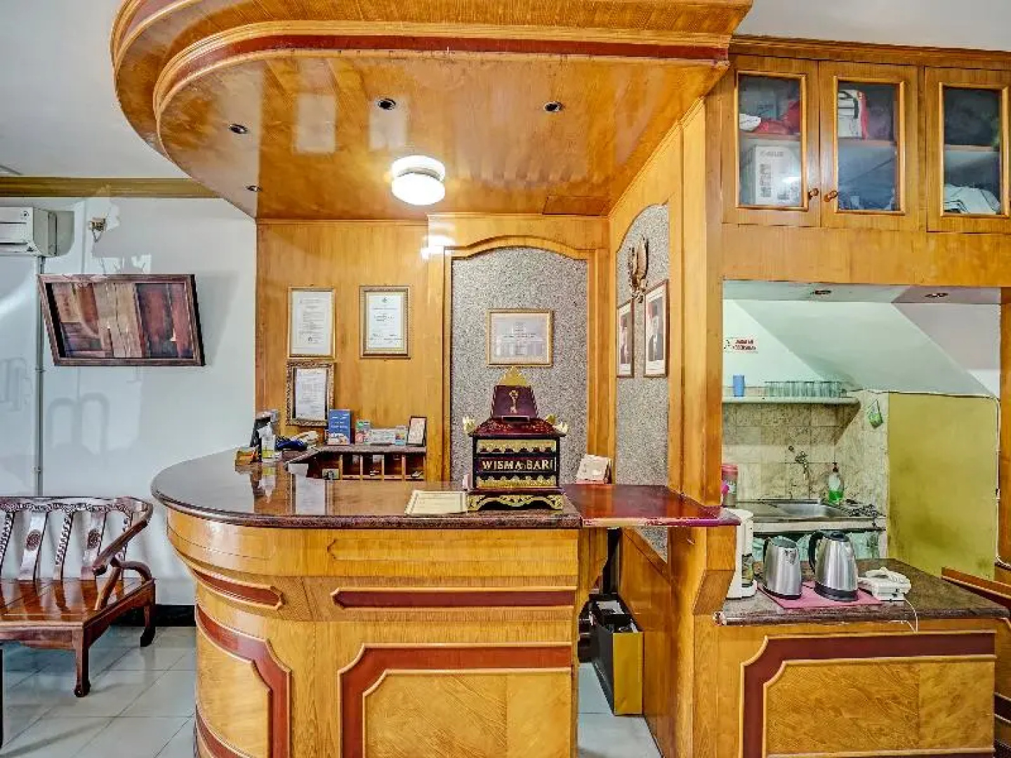Oyo 91805 Hotel Wisma Bari
