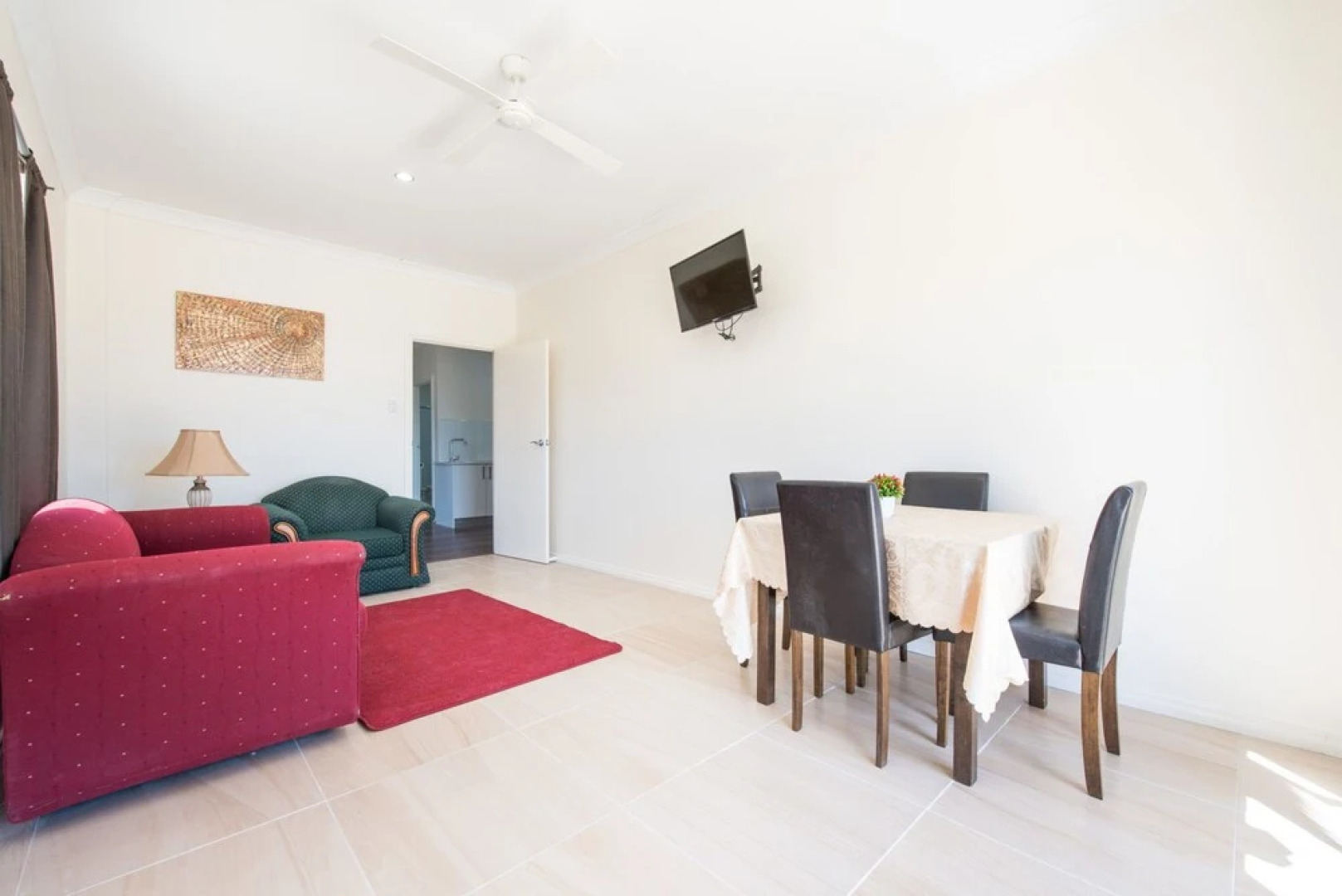 The Oasis - 6 Turnberry Drive, Links Lady Bay
