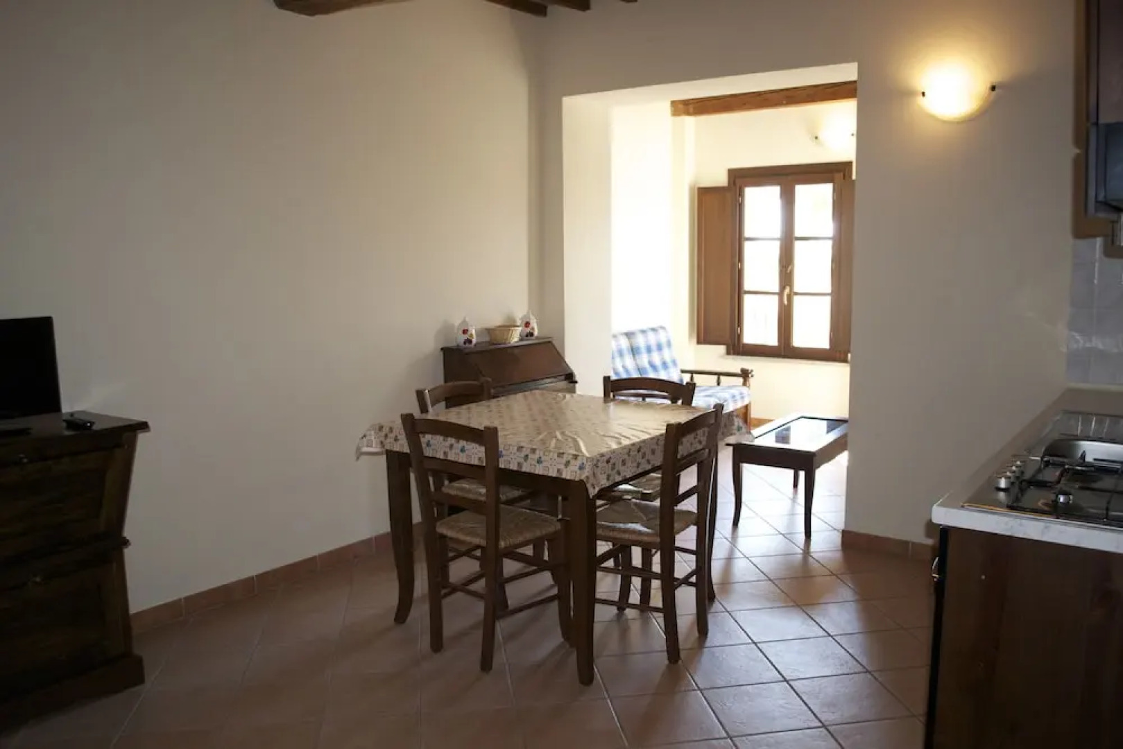 Giuly Rosselmini Residence