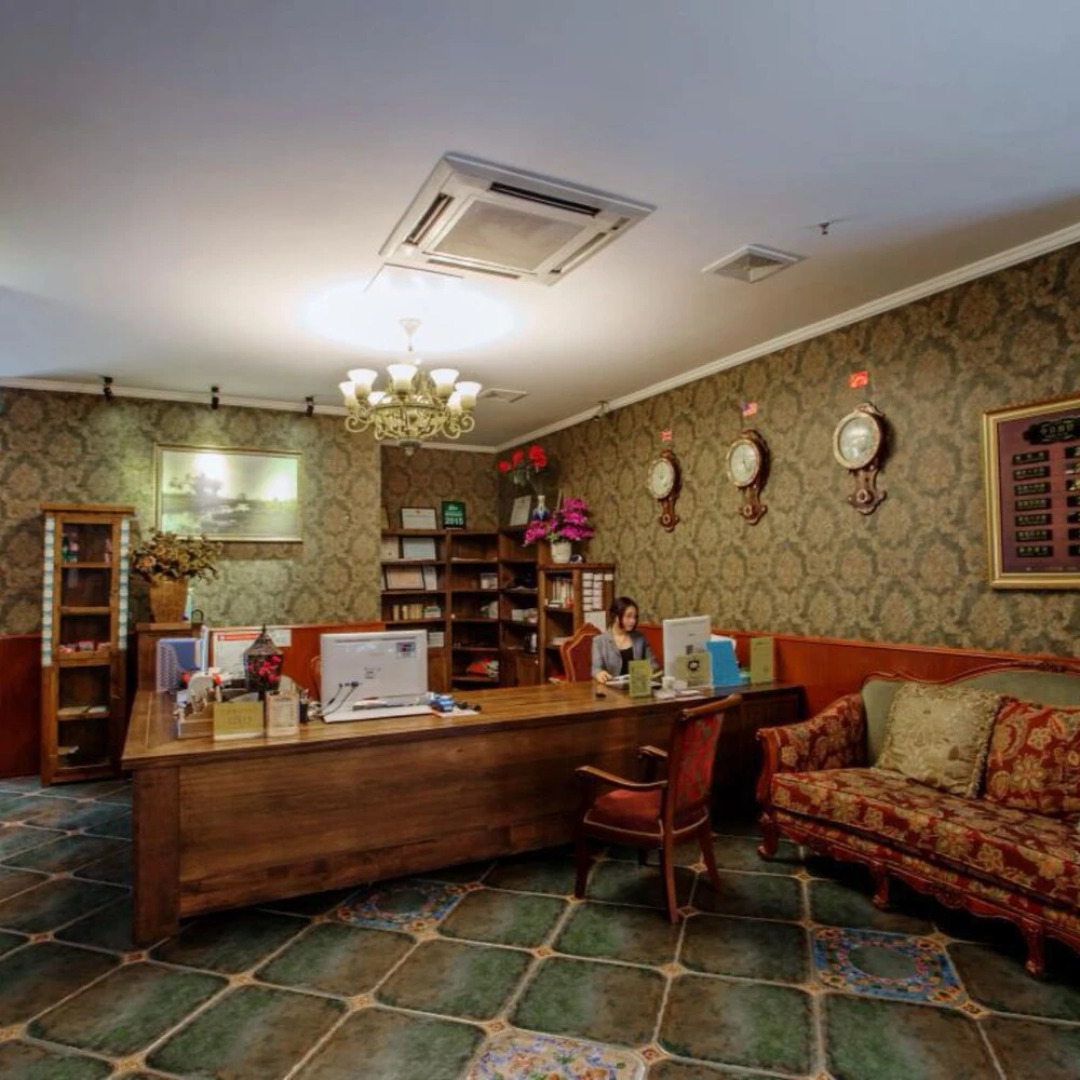 Canal International Youth Hostel