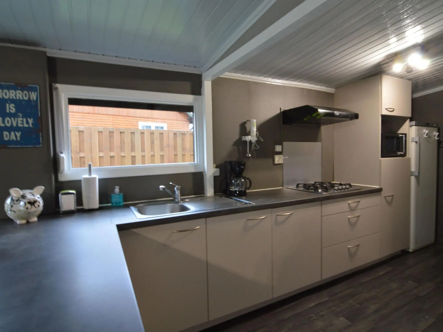 Modern Waterfront Chalet