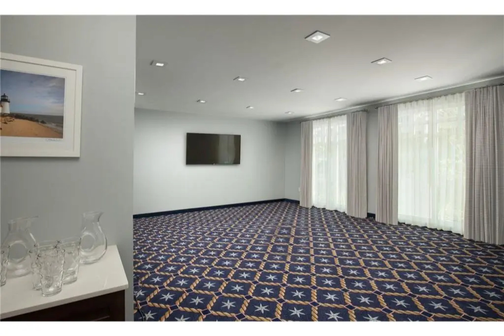 Hyannis Harbor Hotel