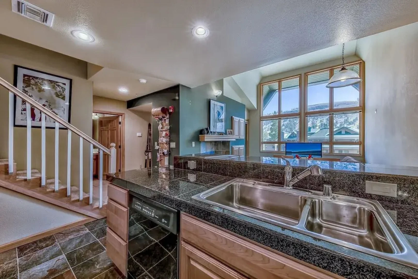 SC207 SnowCrest - 2 Br Condo