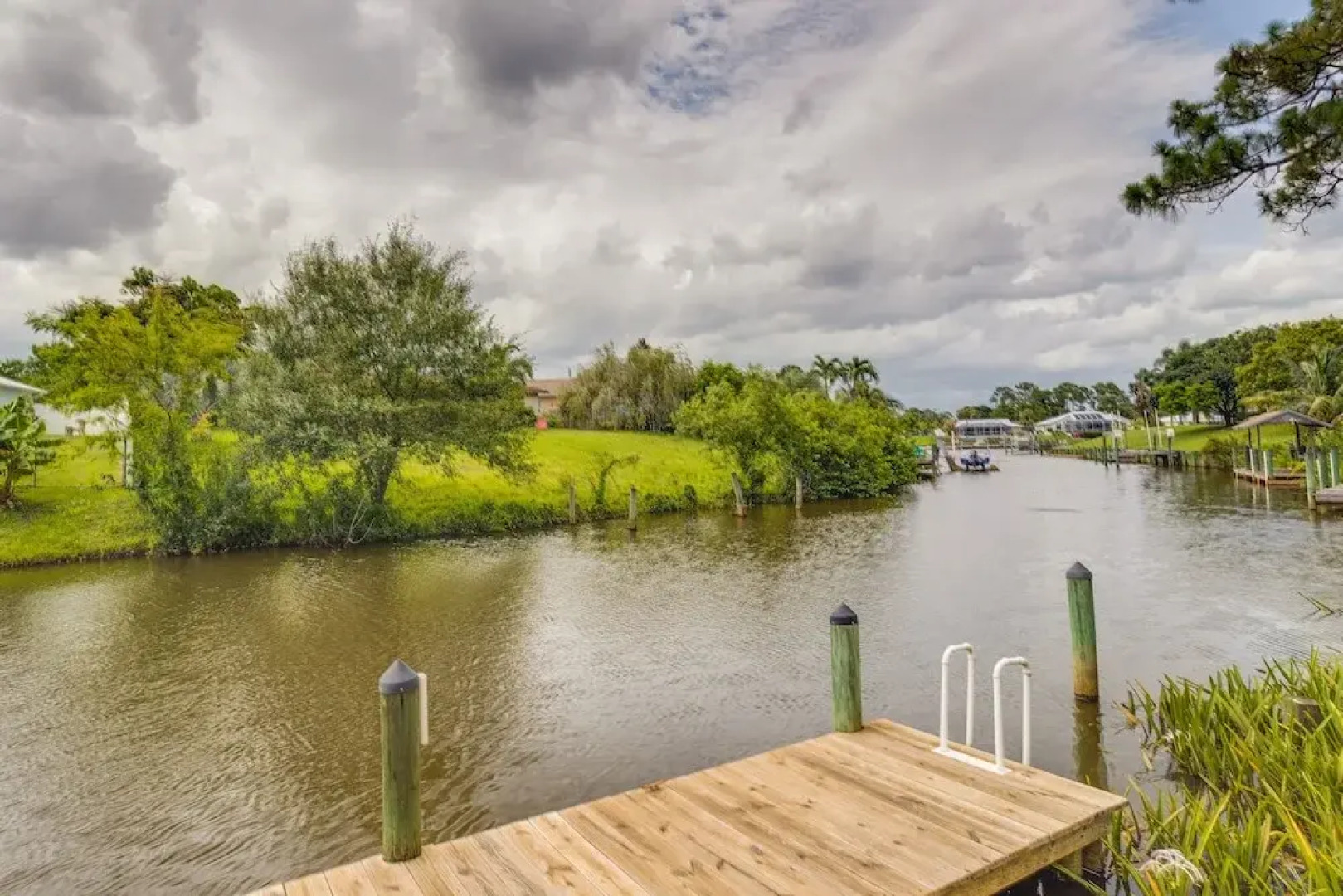 Riverfront Port St Lucie Home: Hot Tub + Dock!