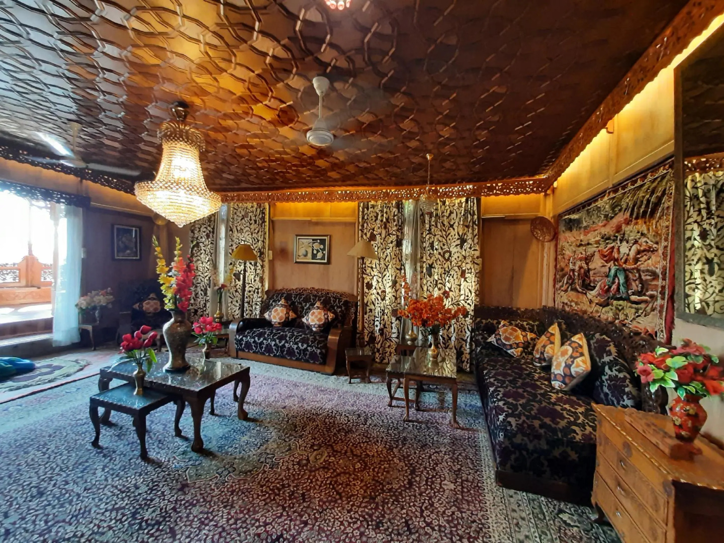 Badyari Palace Group of Houseboat