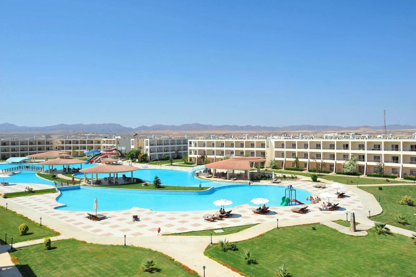 Brayka Lagoon Resort