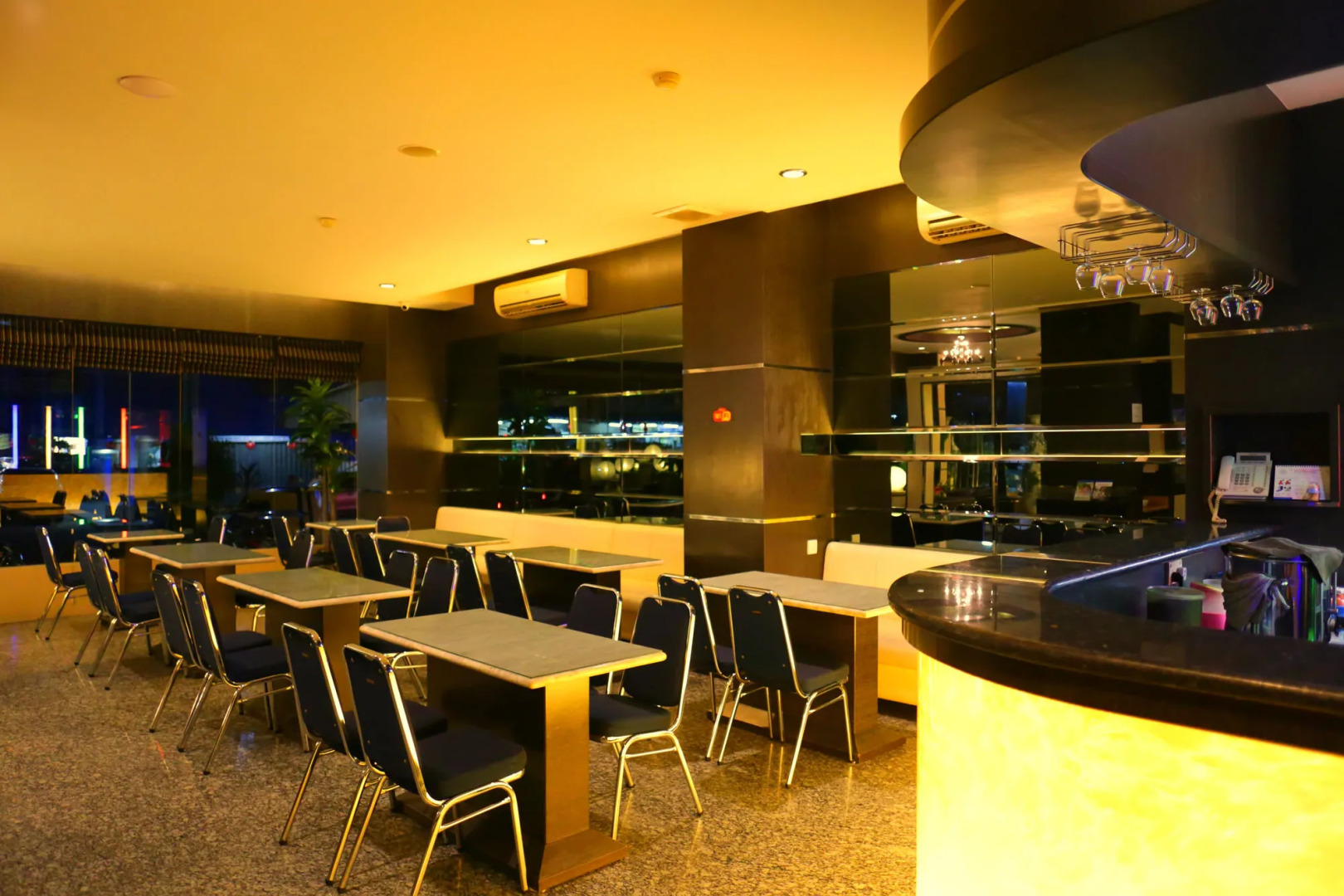 Lovina Inn Nagoya Batam