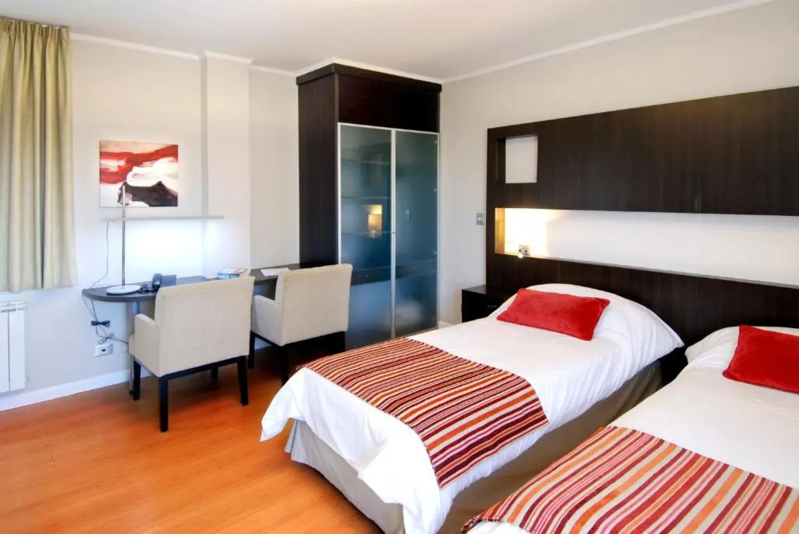 Plaza Suites Campana