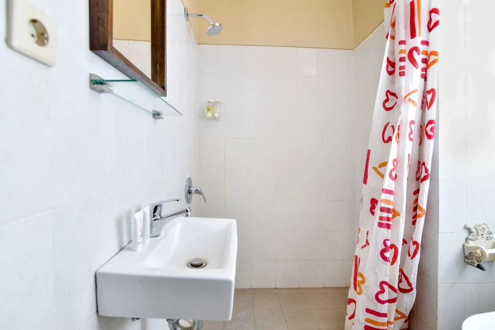 RedDoorz near Pantai Sanur Bali