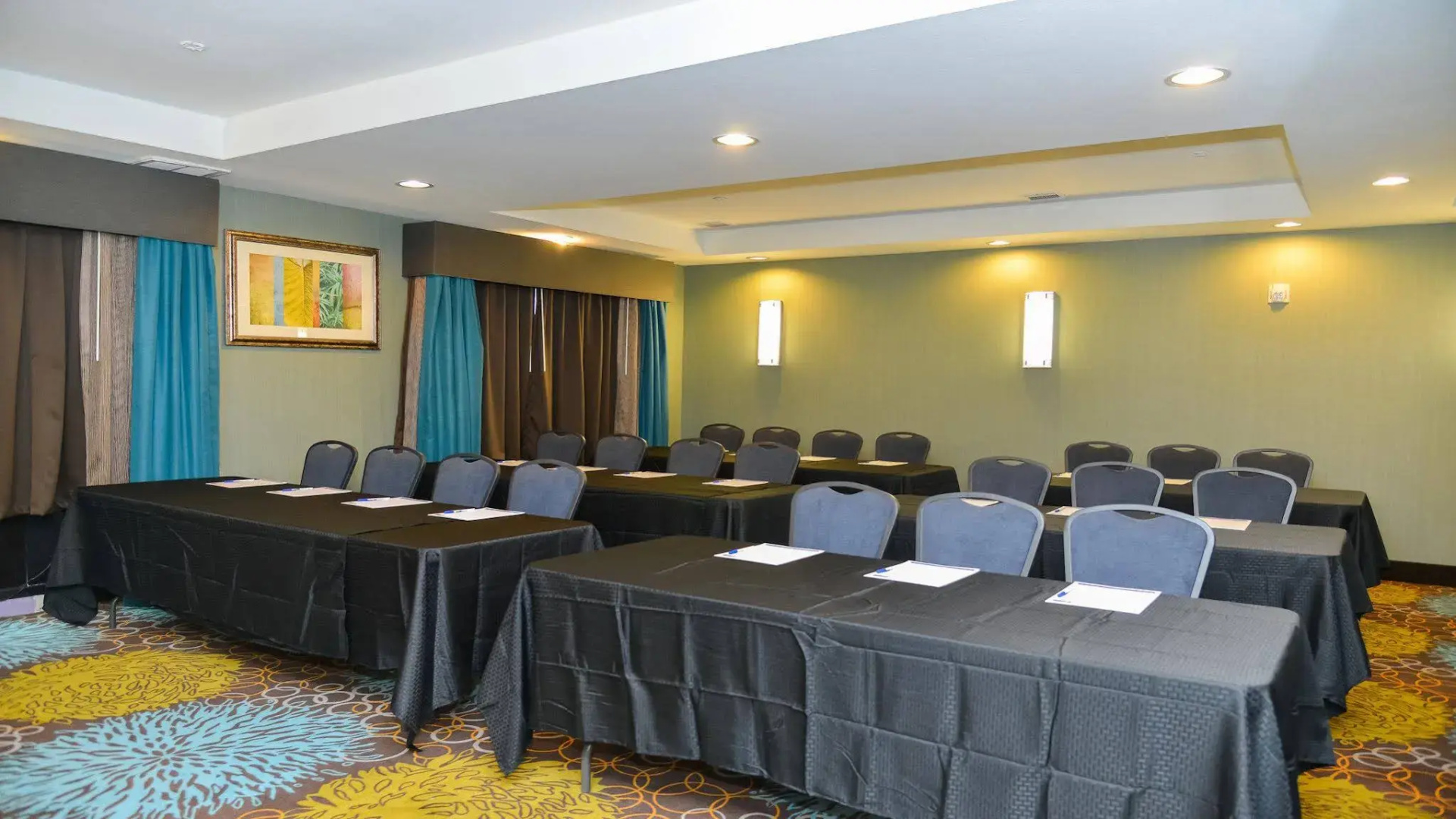 Holiday Inn Express & Suites Cuero by IHG