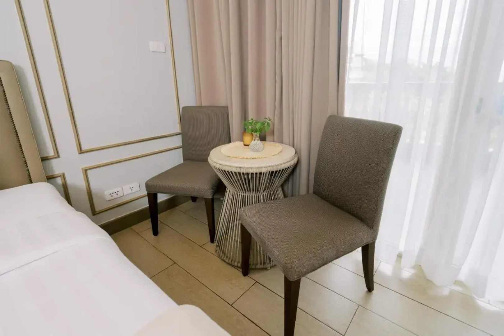 Scenic Tagaytay Getaway with Taal Views