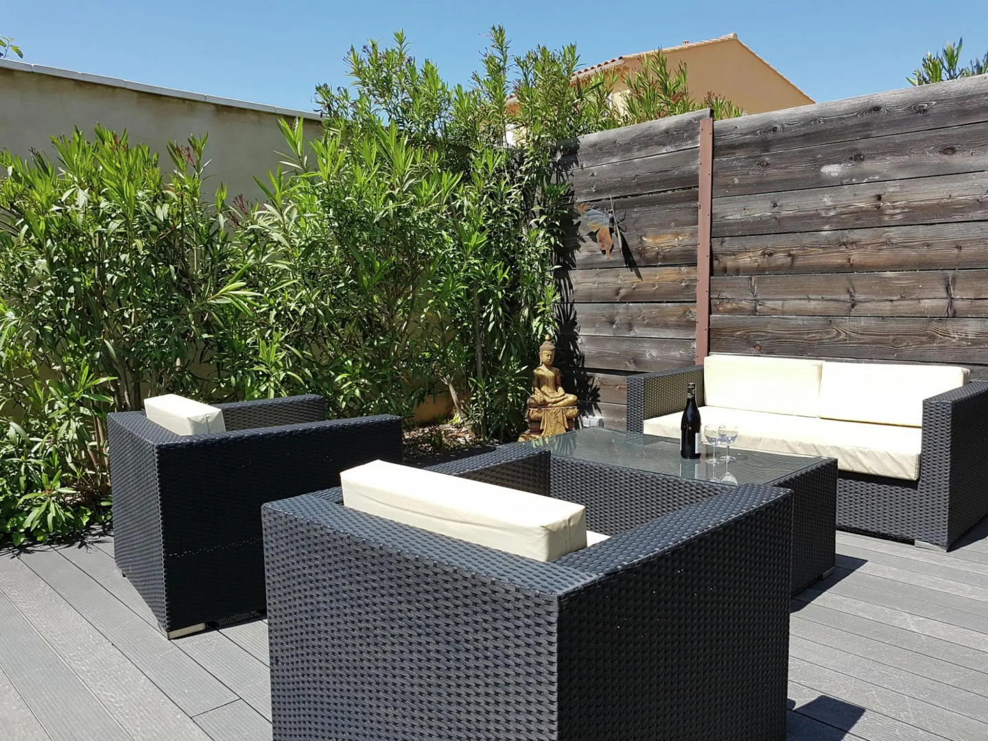 Beautiful Villa in the Vineyard Village of Tavel with Pool