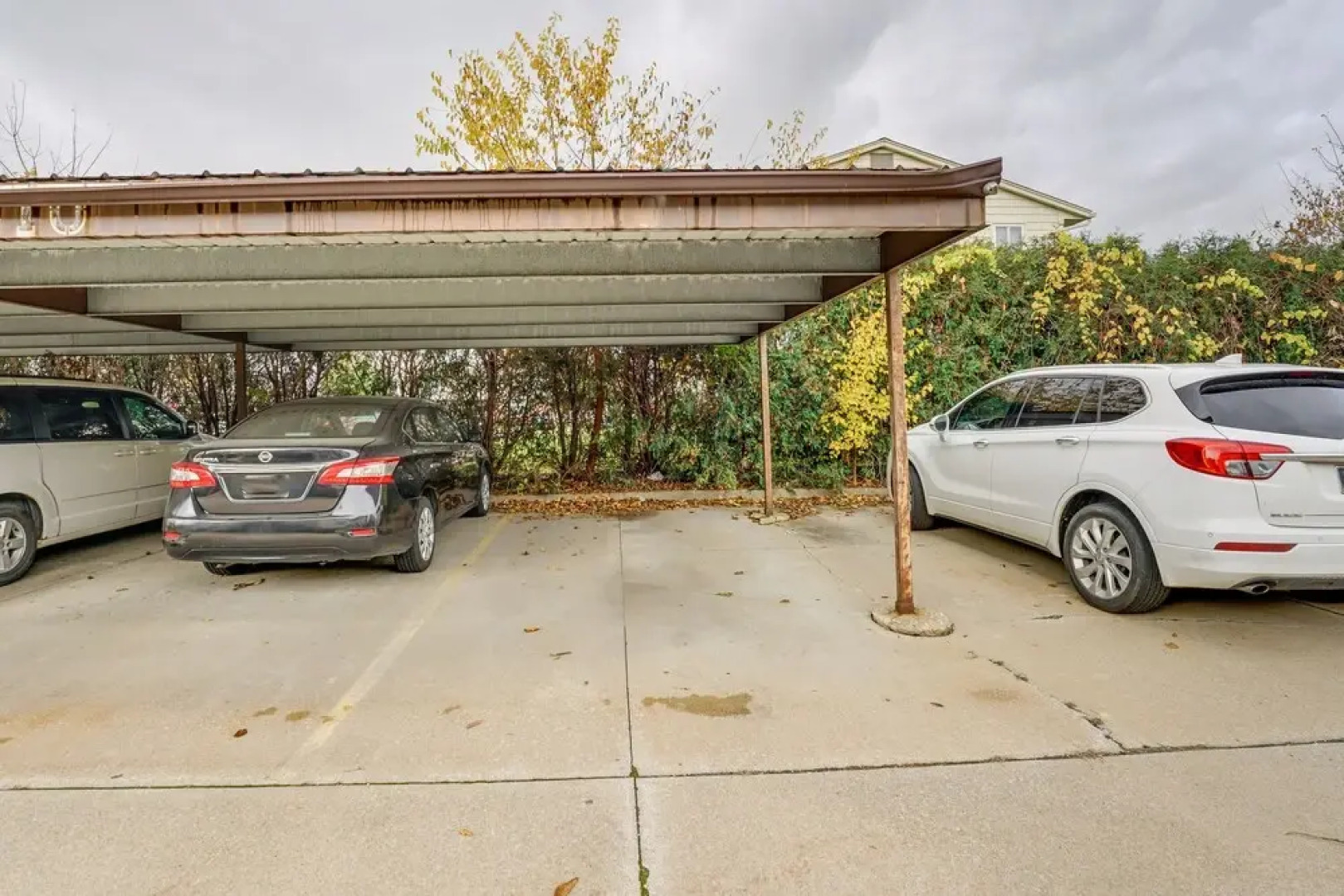 Cozy Clinton Township Condo: 3 Mi to Anchor Bay!