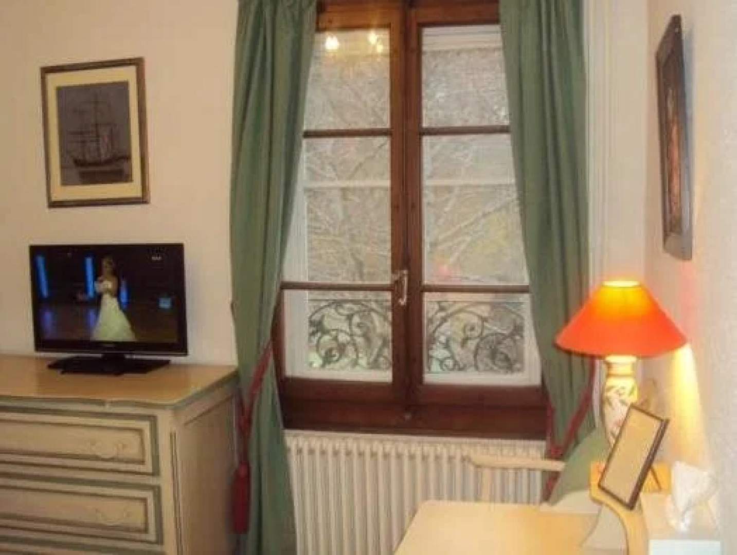 La Coudre Bed & Breakfast