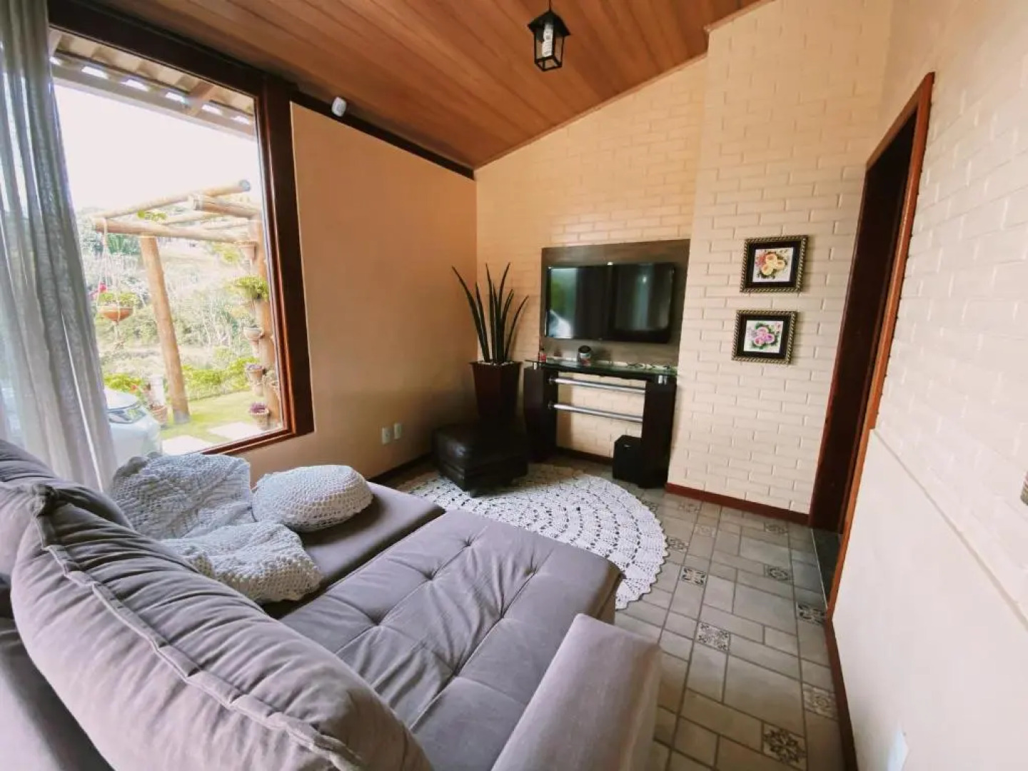 Casa de Campo no Caravaggio ao lado da Cervejaria Três Santas