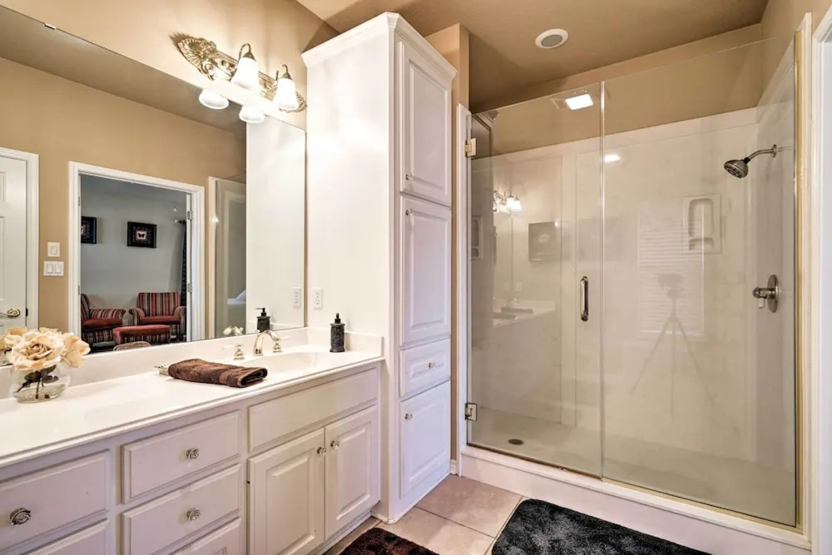 Pet-friendly Flatonia House w/ Patio & Gazebo!