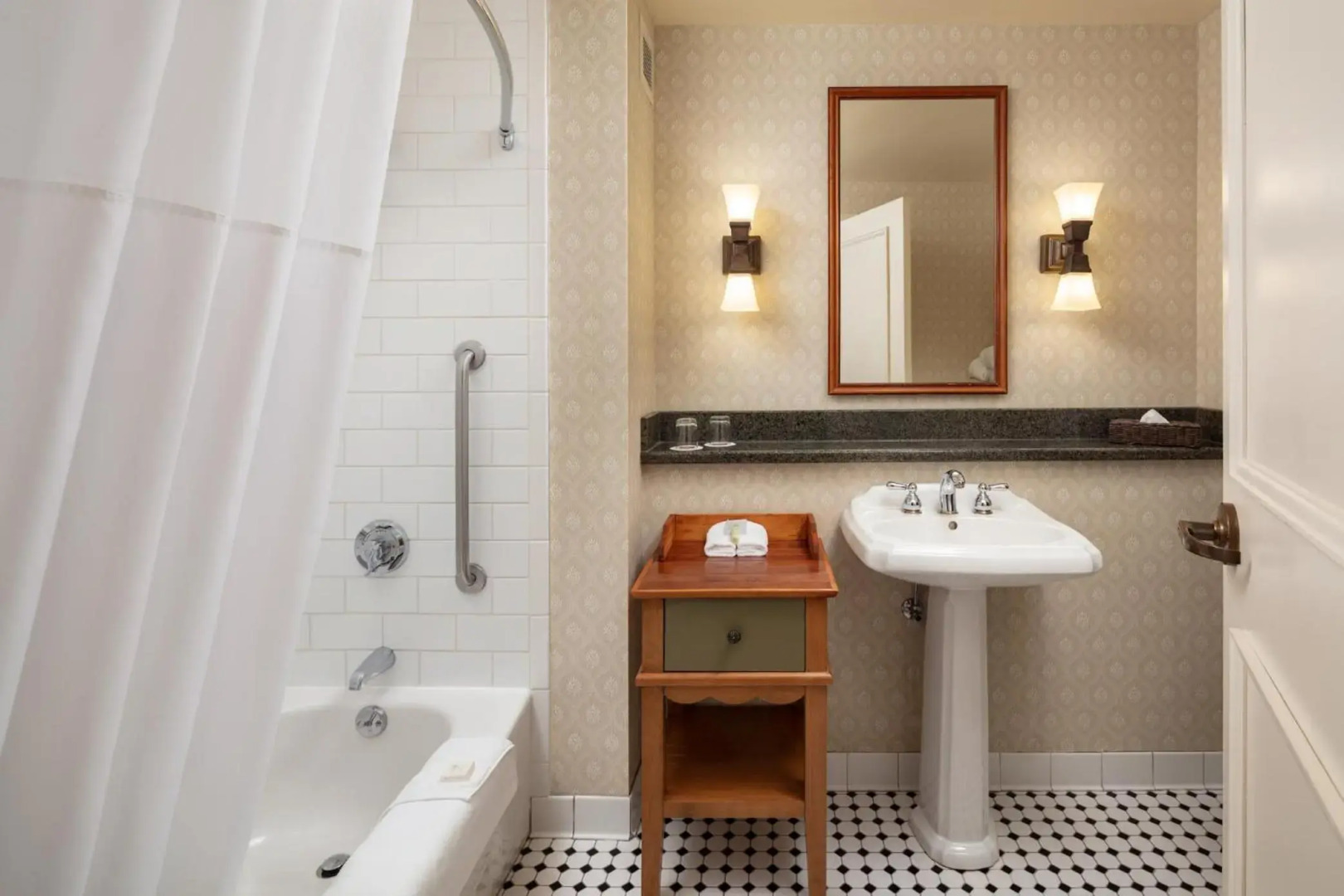 St. Eugene Golf Resort & Casino