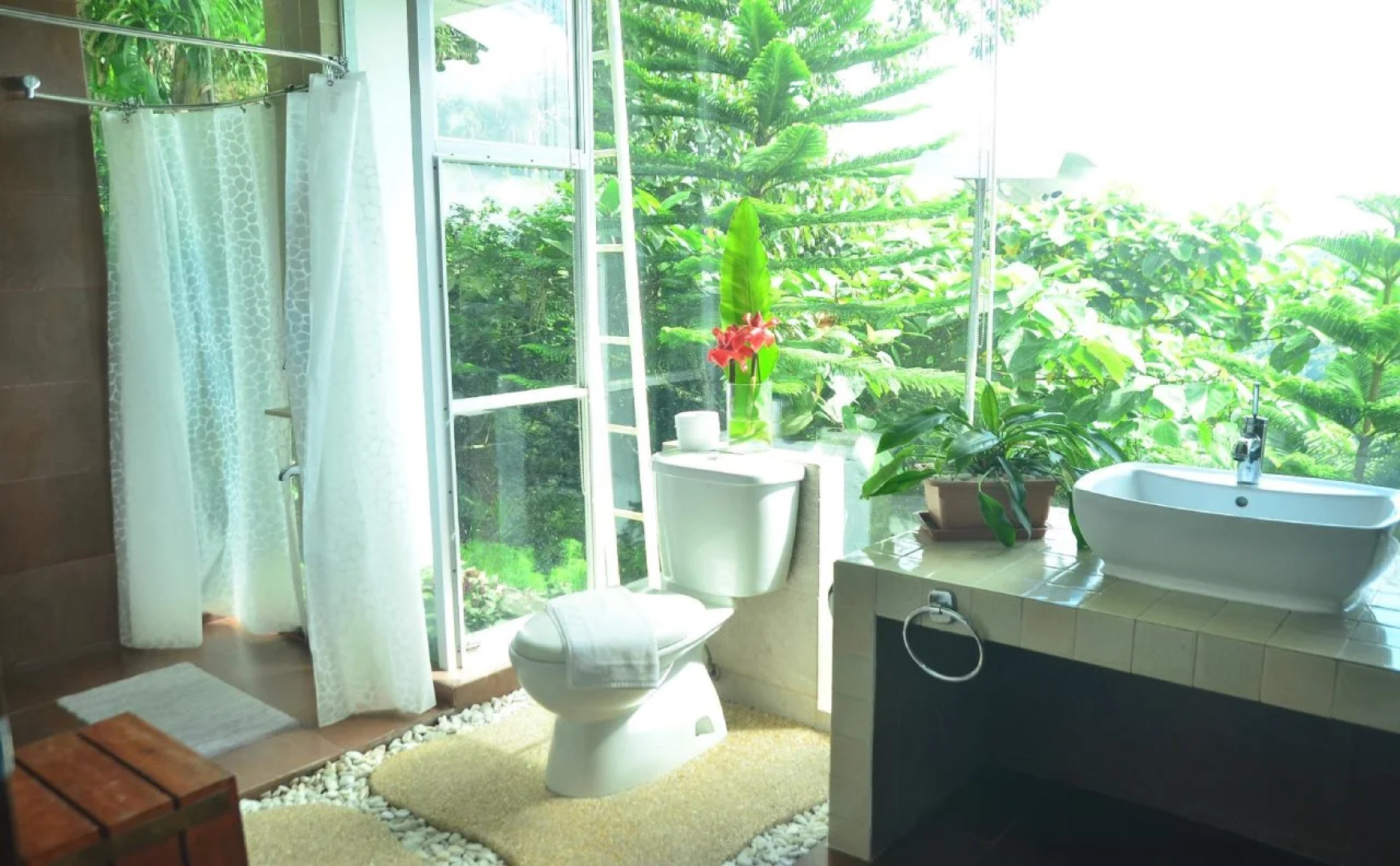 West 35 Eco Mountain Resort