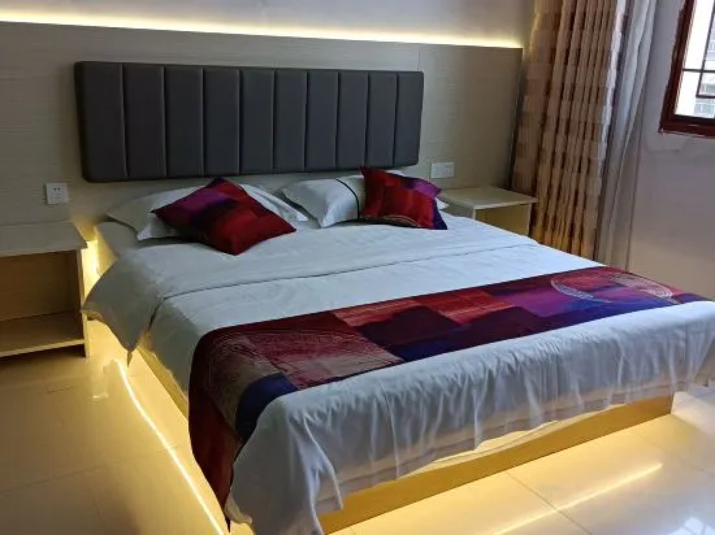 Junyue Tiantang Boutique Hotel