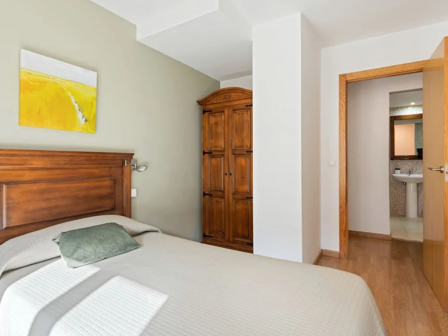 Quaint Apartment in Gudar With Heating