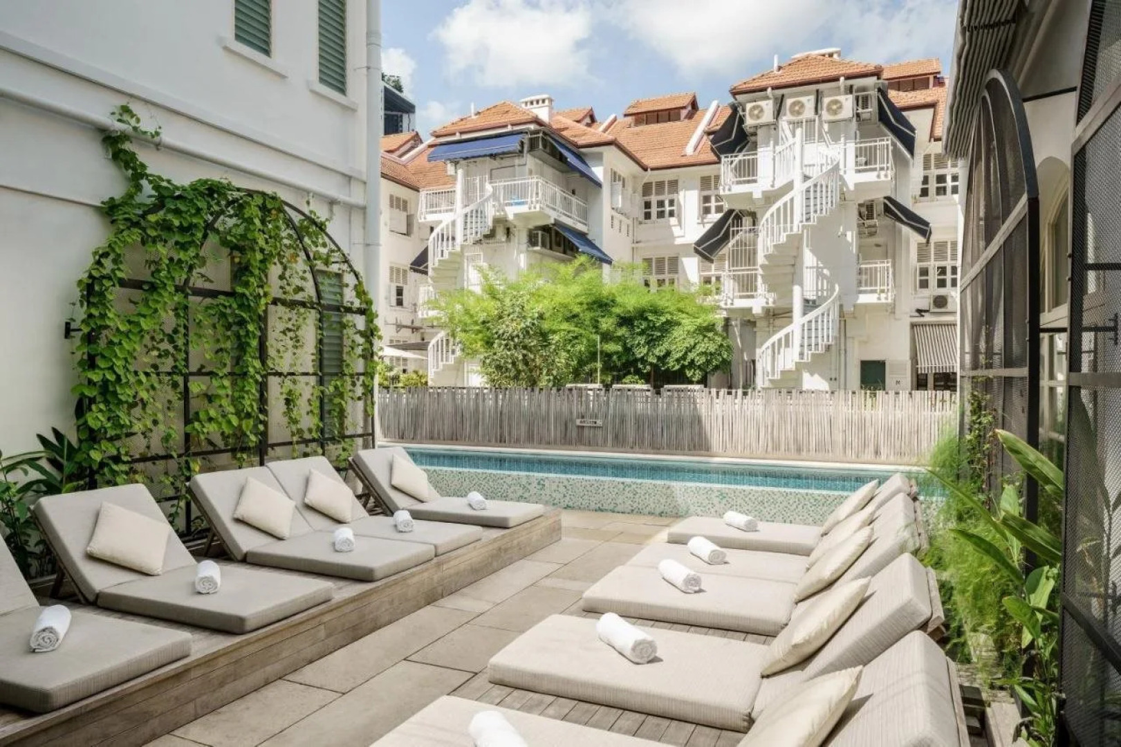 Maxwell Reserve Singapore, Autograph Collection