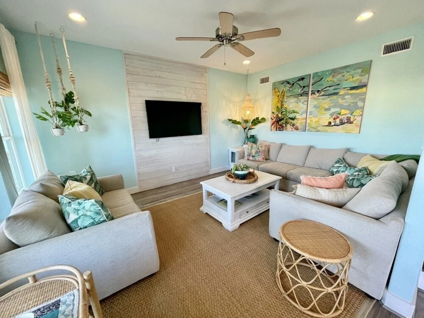 #latitude Adjustment 4 Bedroom Home by RedAwning