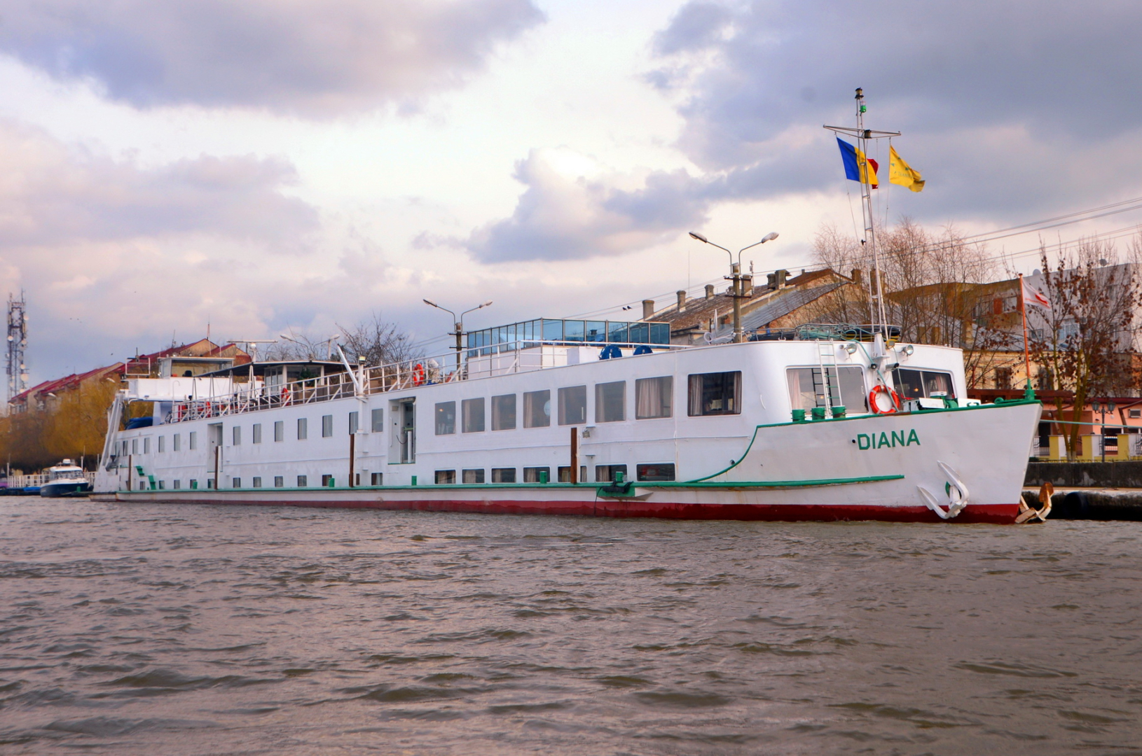 MS DIANA - Nava de croaziera pe Dunare